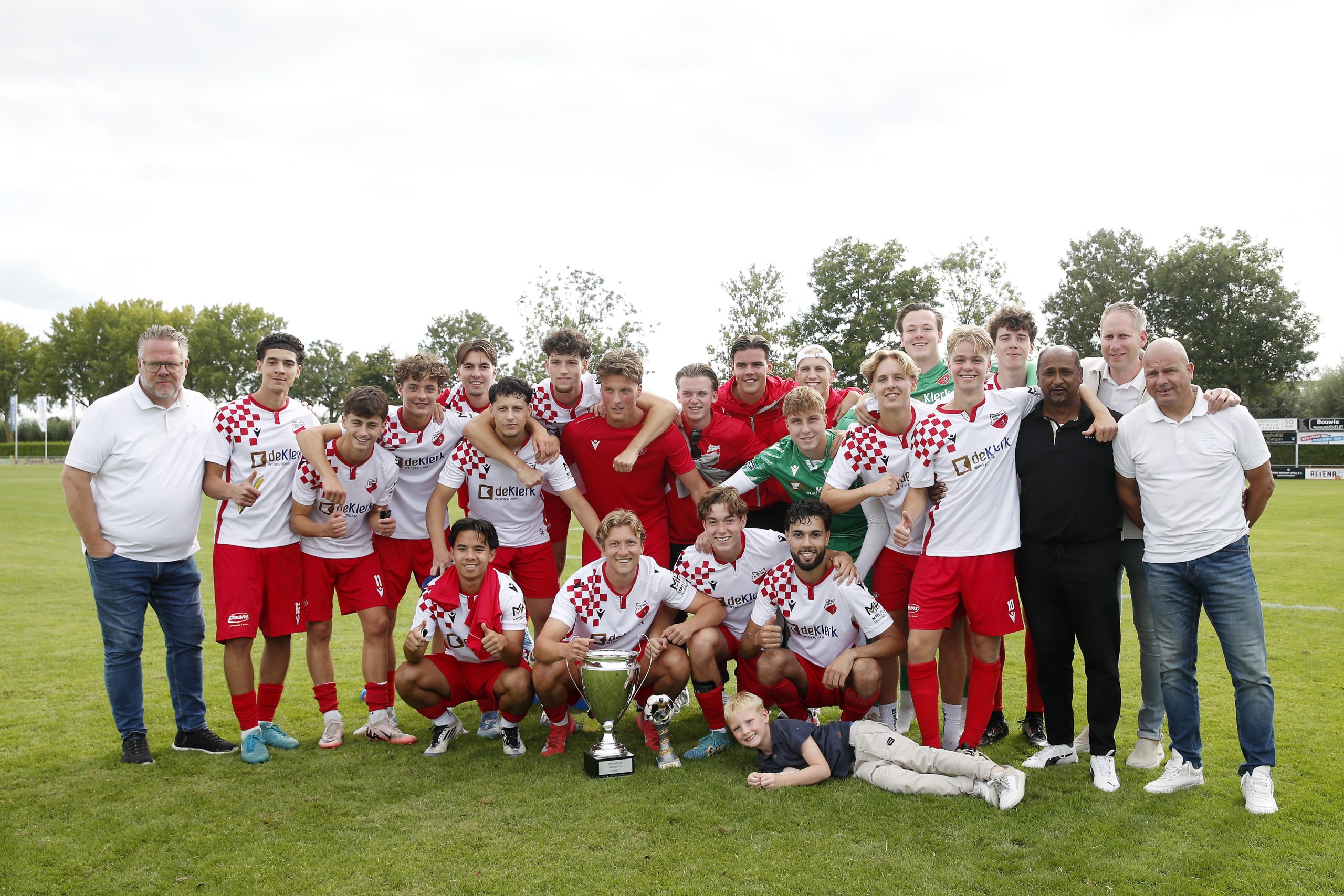 f12162ef-f681-4c63-8095-c13a3e0ab643